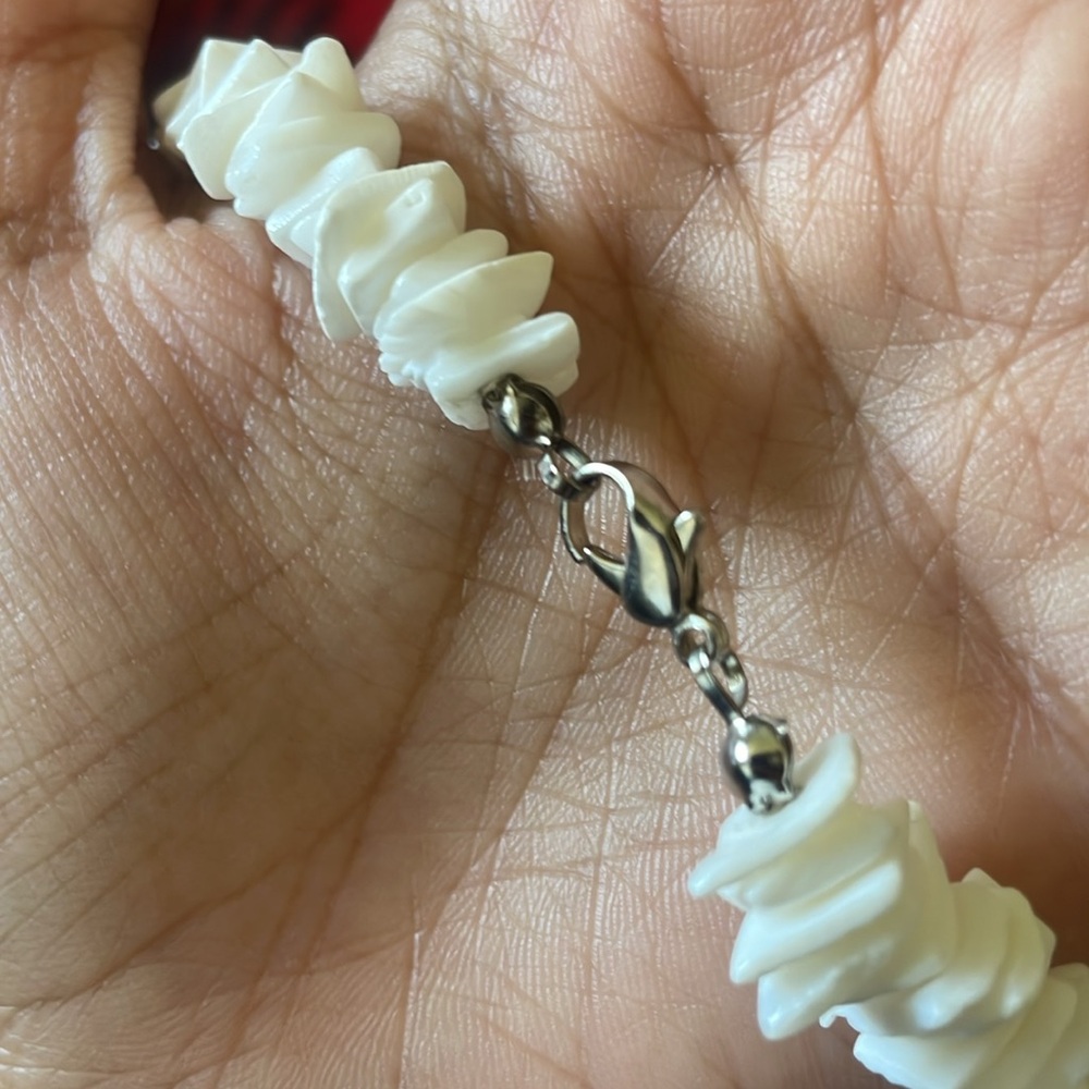 Genuine Seashell Necklace - Picture 5 of 5